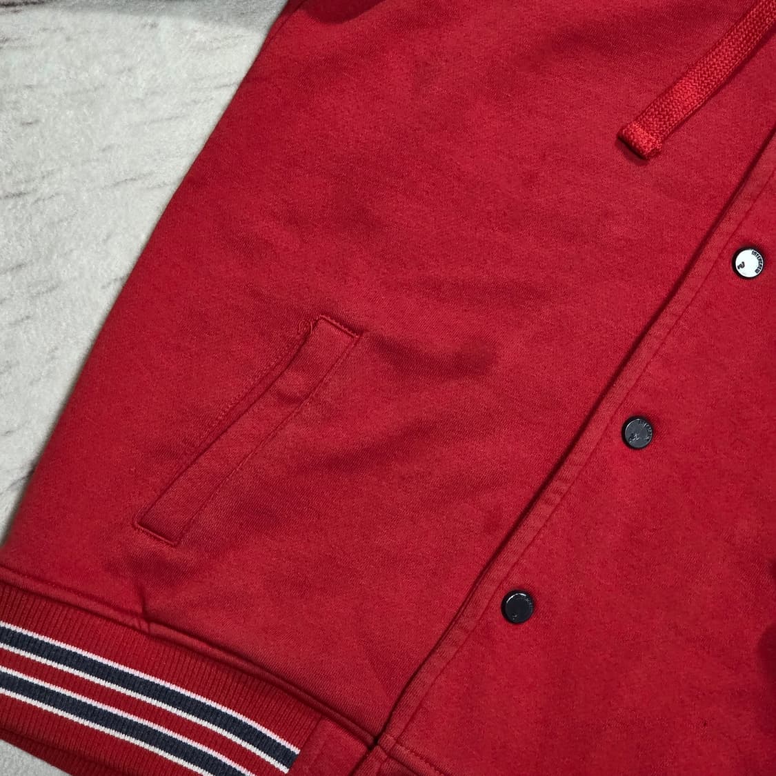 빈티지 레드 네이비 배색 패치 바시티자켓 상품이미지3