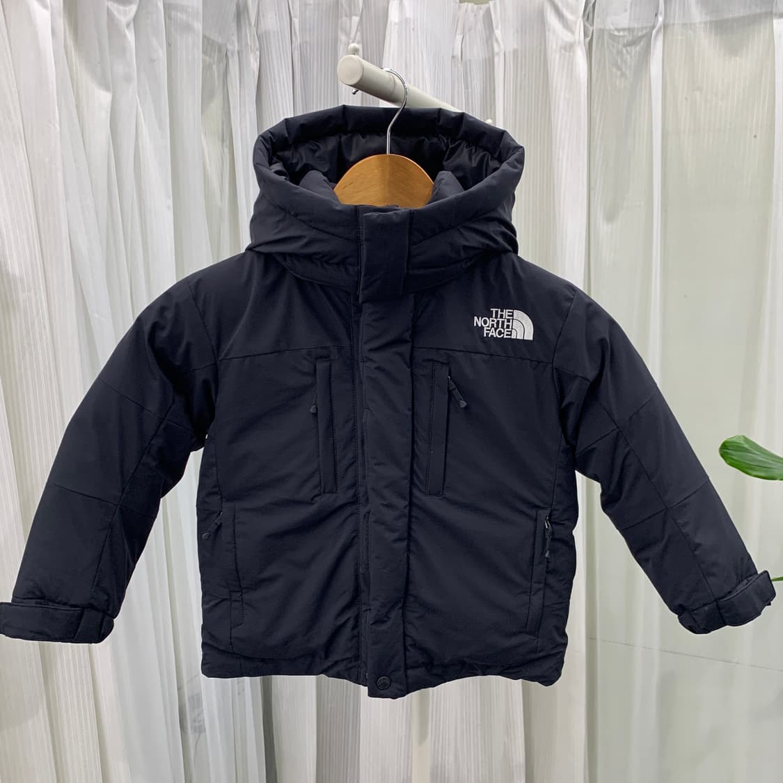 노스페이스 키즈 덕다운 후드 탈부착 패딩 1752 상품이미지2