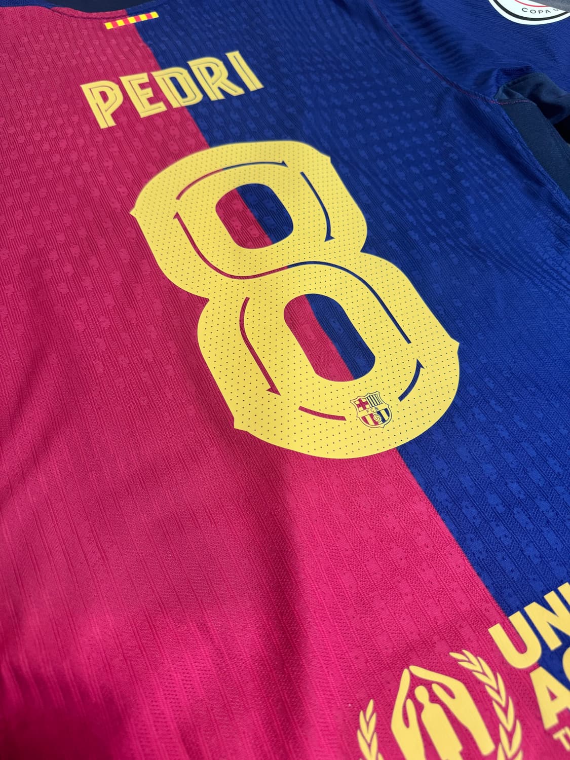 24-25 정품 어센틱 바르셀로나 페드리 홈 코파델레이 우승 유니폼 상품이미지4