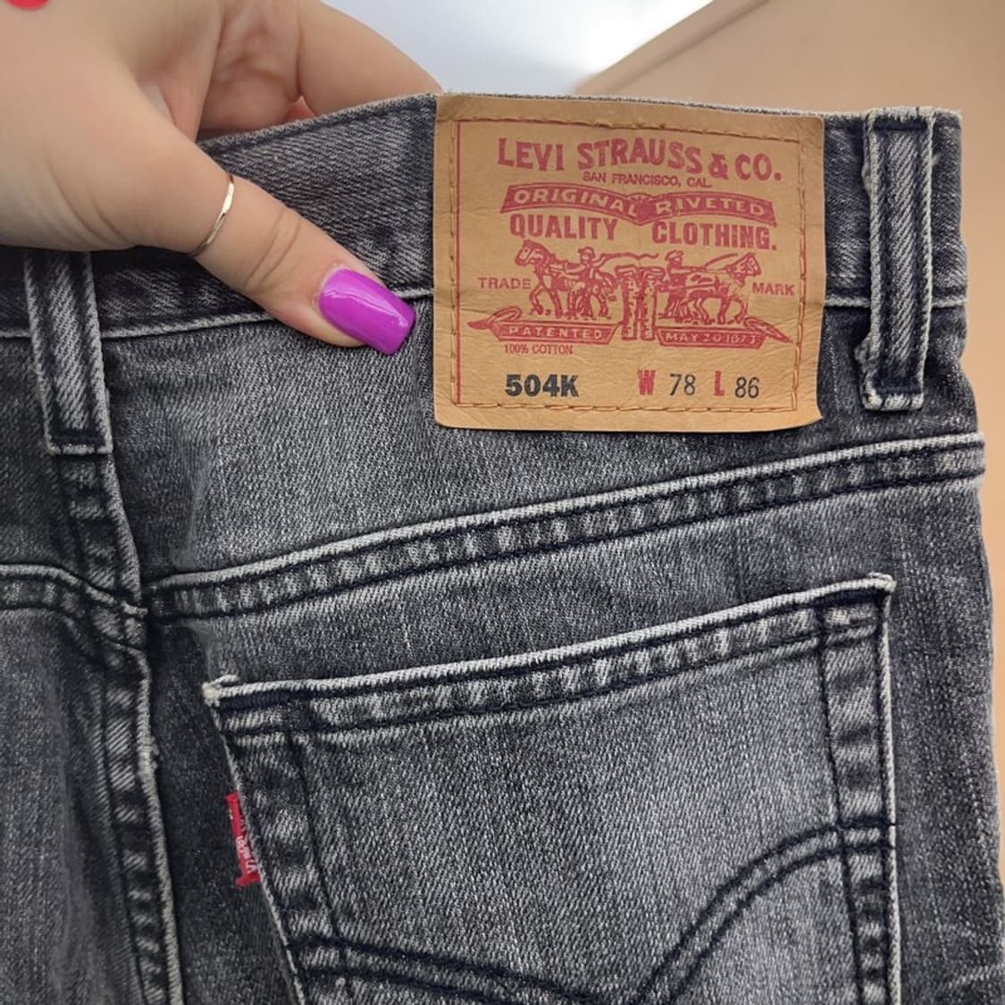 리바이스 504K 빈티지 워싱 흑청 데님팬츠 31인치 C07028 상품이미지5