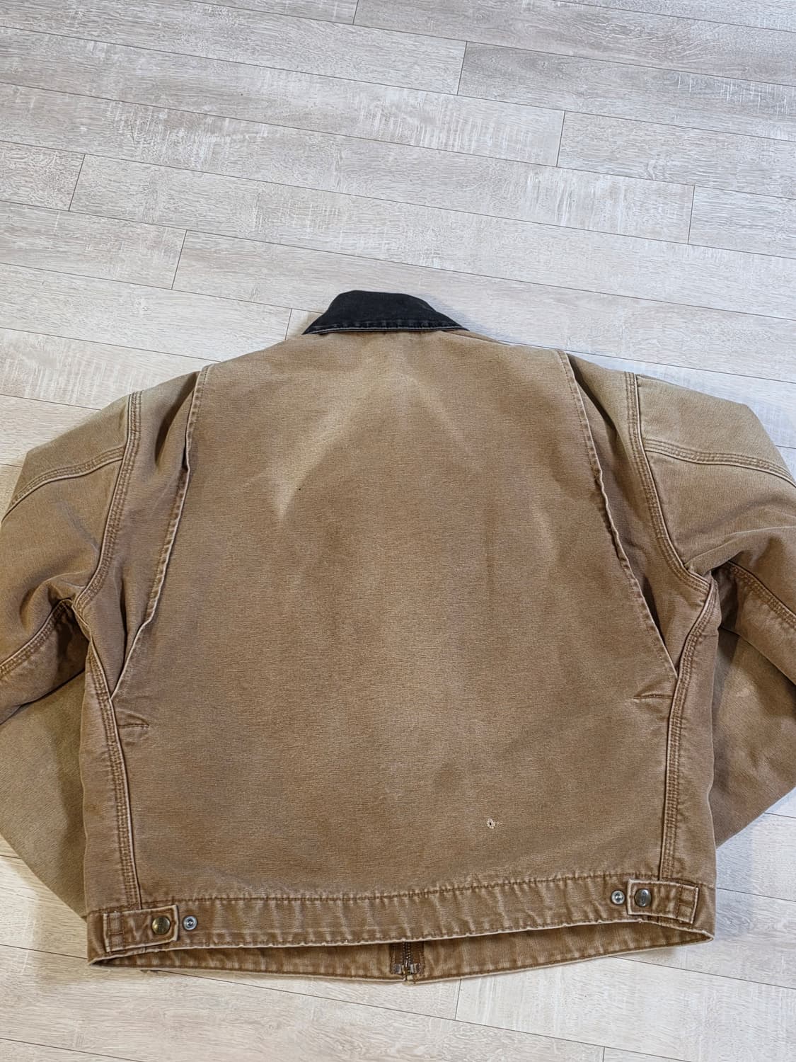 칼하트 j97 디트로이트 자켓 상품이미지4