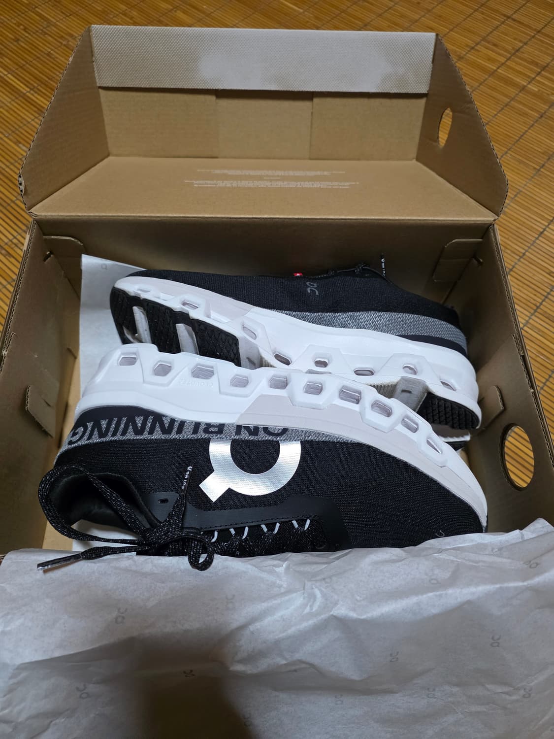 온러닝 클라우드몬스터2 블랙 260 상품이미지10