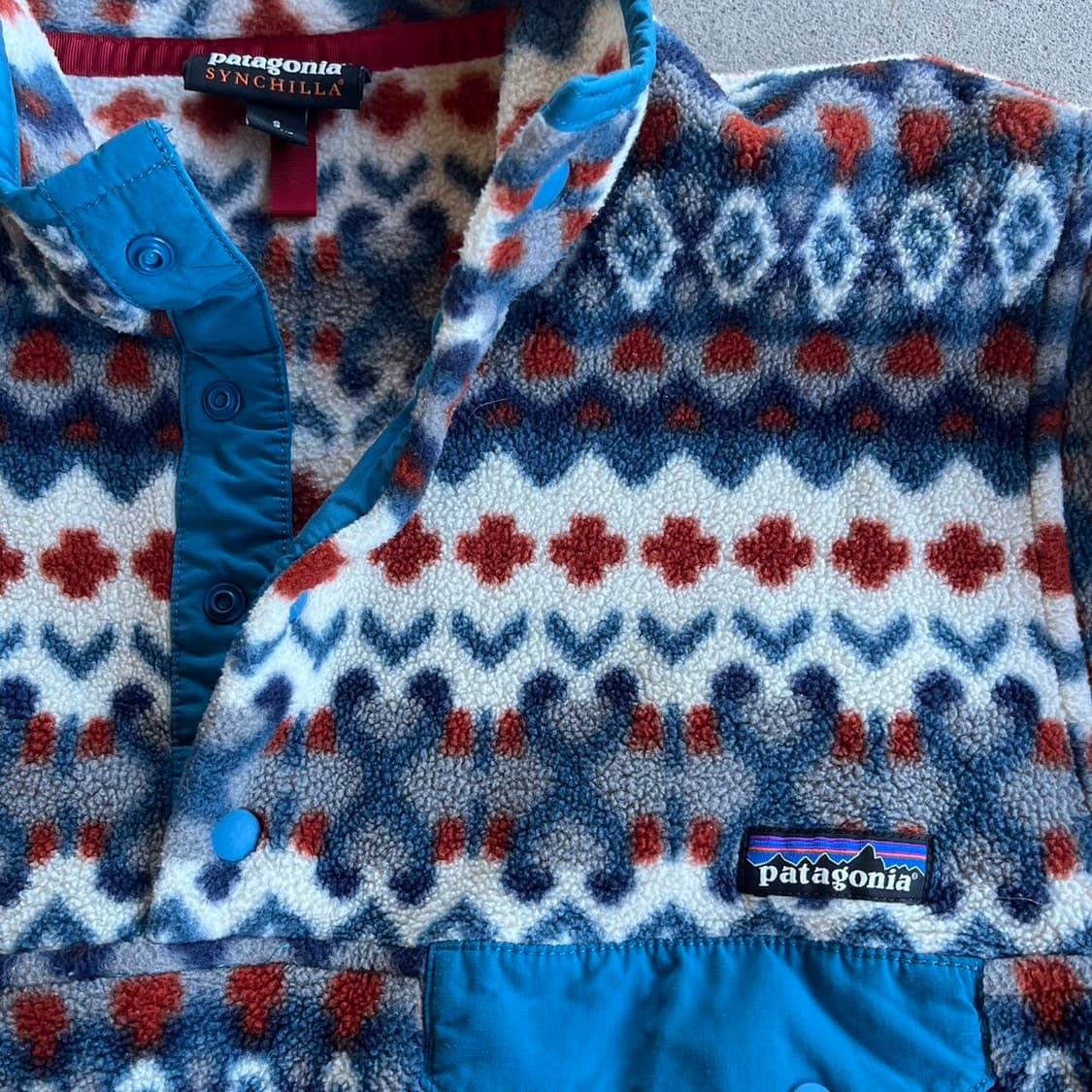 16FW 파타고니아 클래식 신칠라 스냅-티 플리스 풀오버 페어 아일 패턴 상품이미지2