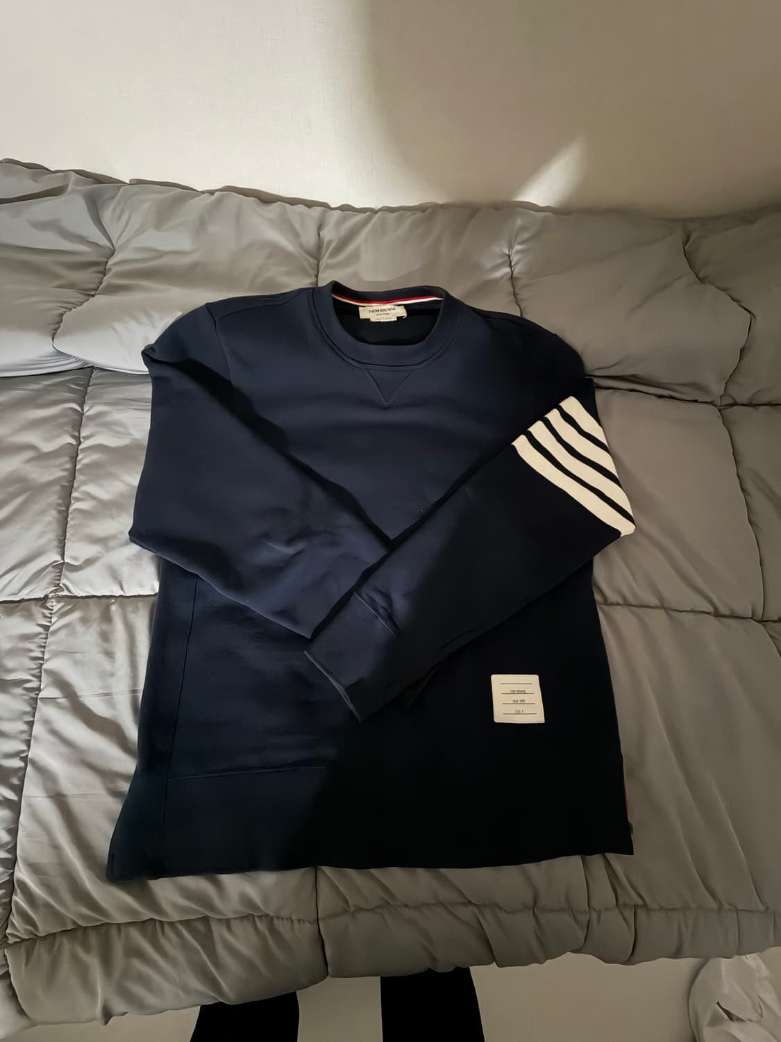 톰브라운 맨투맨 상품이미지2