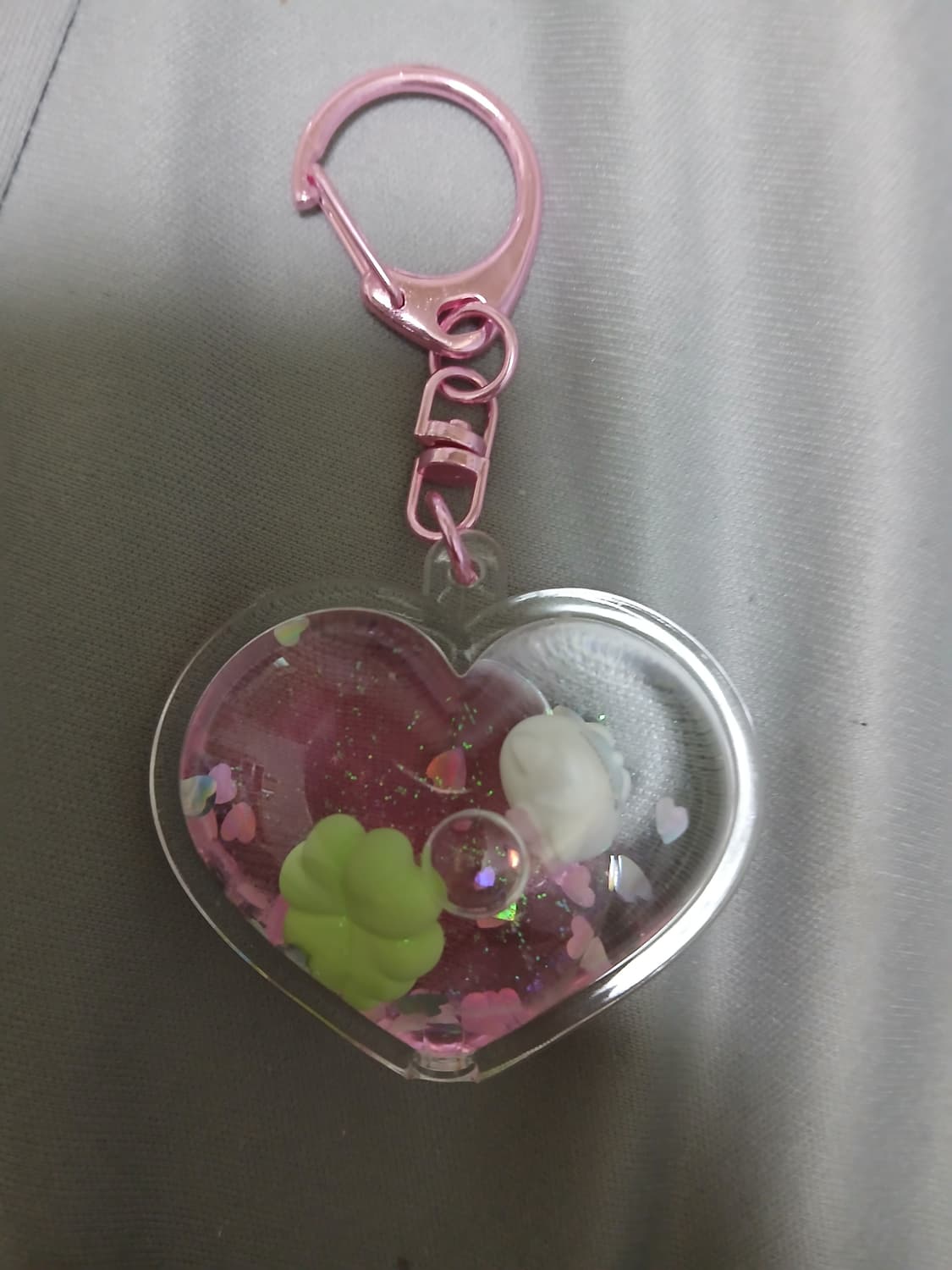 헬로키티 워터볼 키링 팝니다 상품이미지2