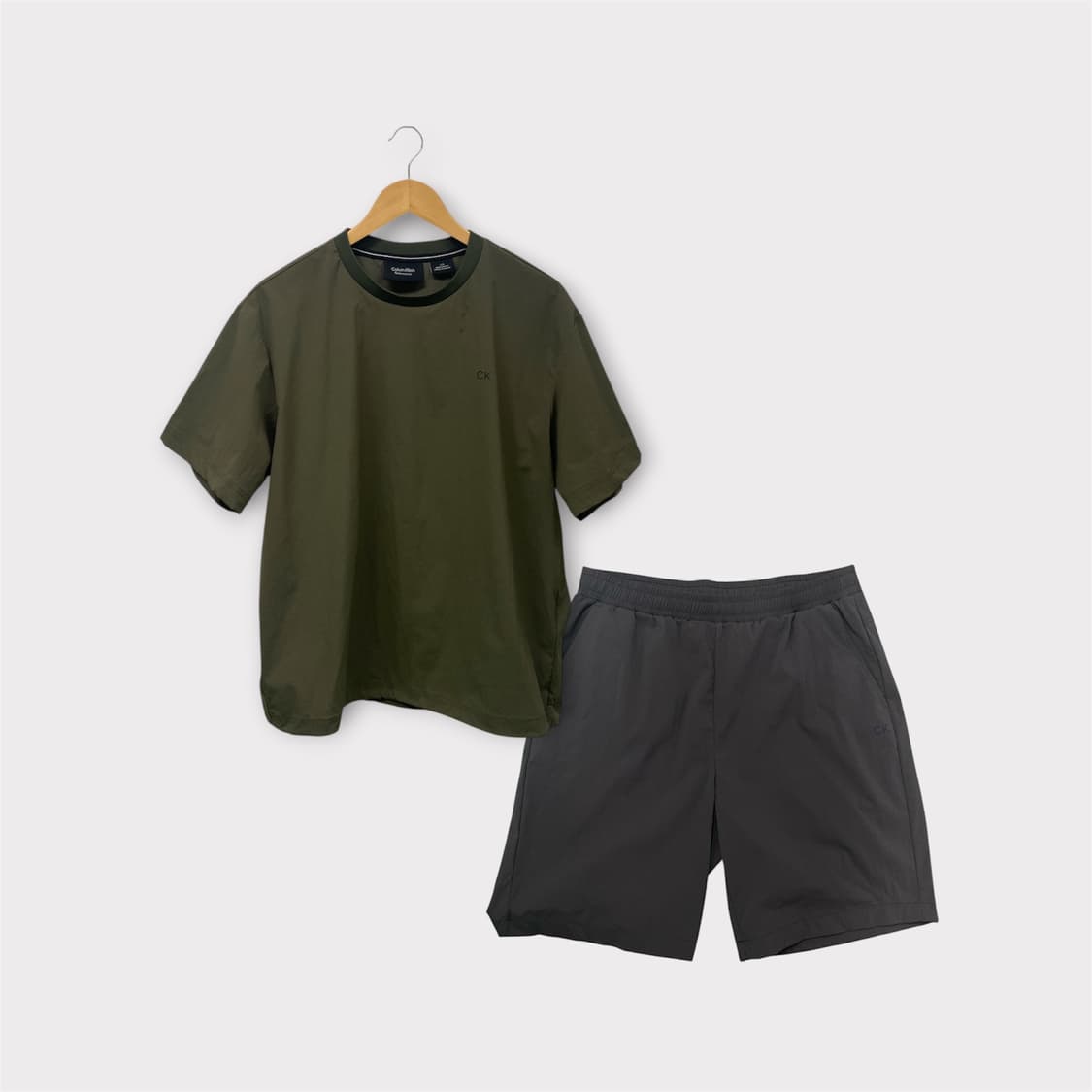 캘빈클라인CK 우븐 티셔츠 카키바지 셋업 L 상품이미지1