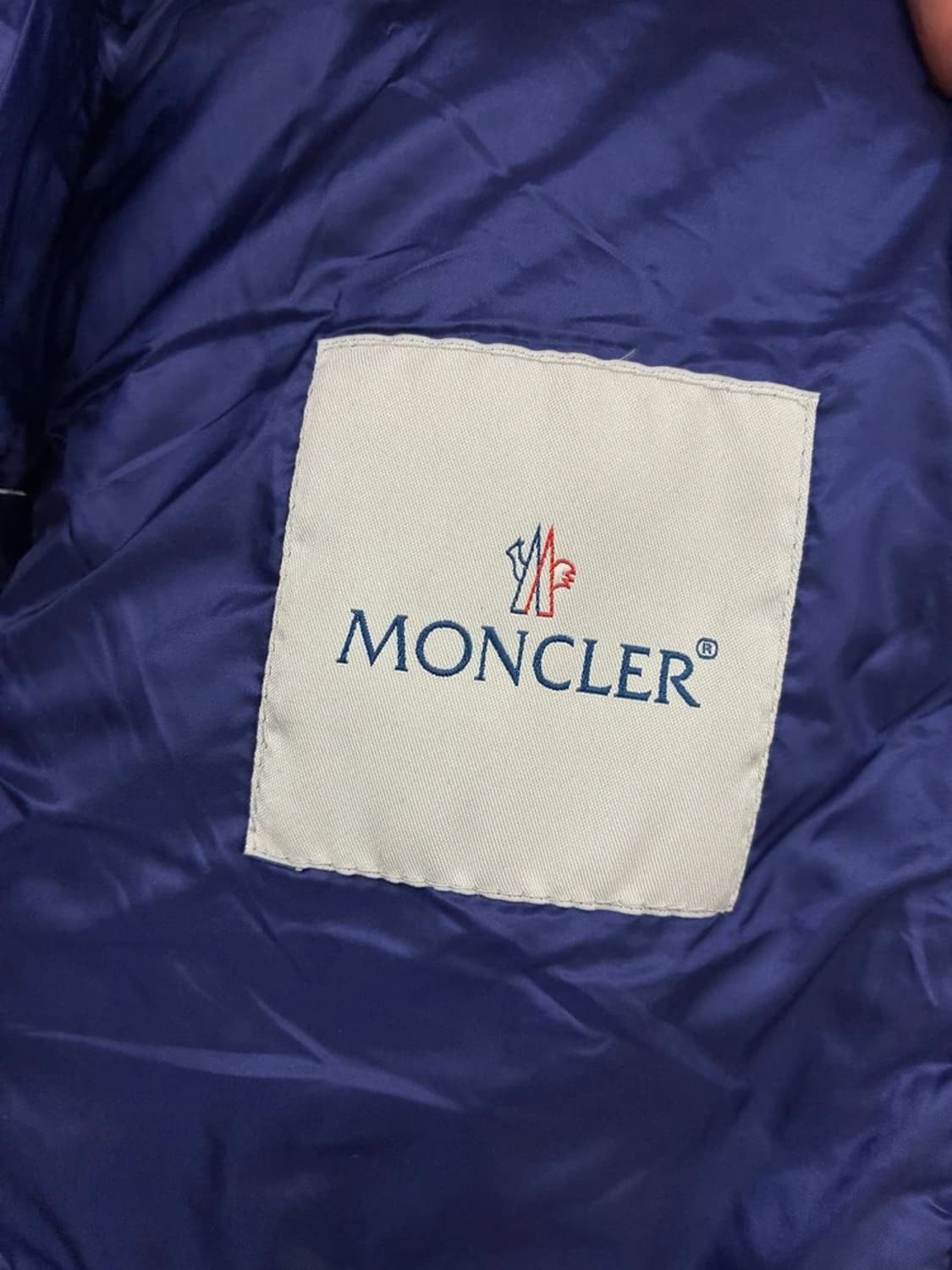 몽클레어 와펜 구스다운 경량패딩 PN9804 상품이미지6