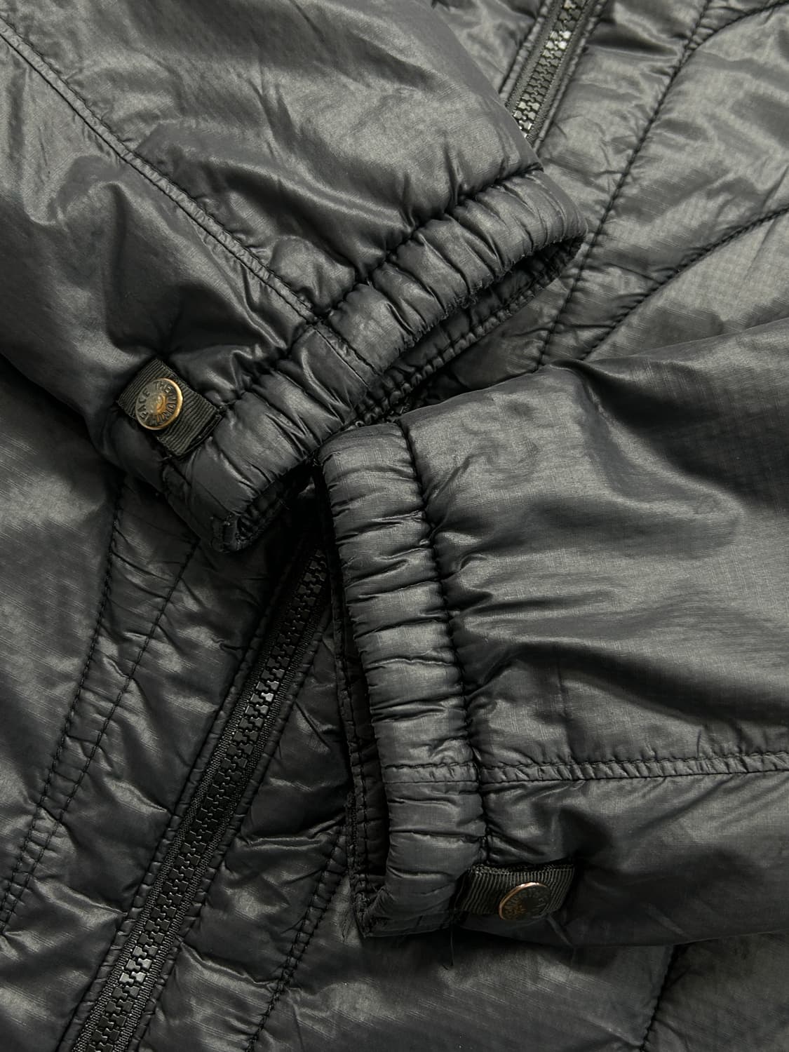 노스페이스 블랙 경량 패딩 L   상품이미지6