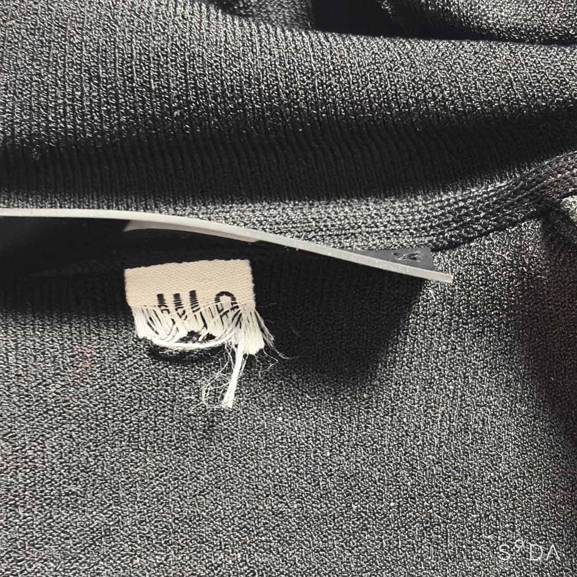 알렉산더왕 x h&m 엠보싱 후드집업 상품이미지5