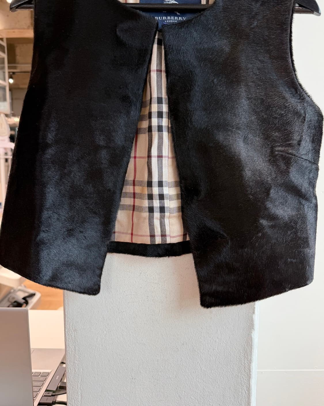 버버리 블랙 송치 베스트 자켓 상품이미지6