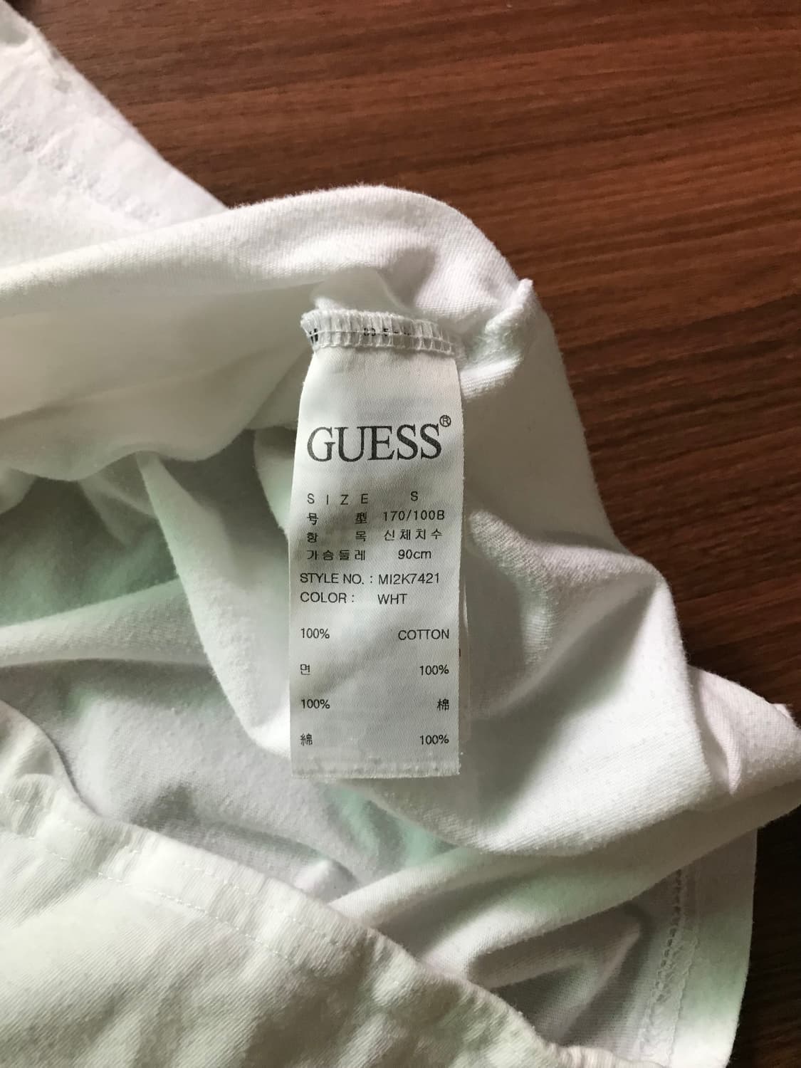 게스 중앙 스펠아웃 자수 로고 링거티 상품이미지7