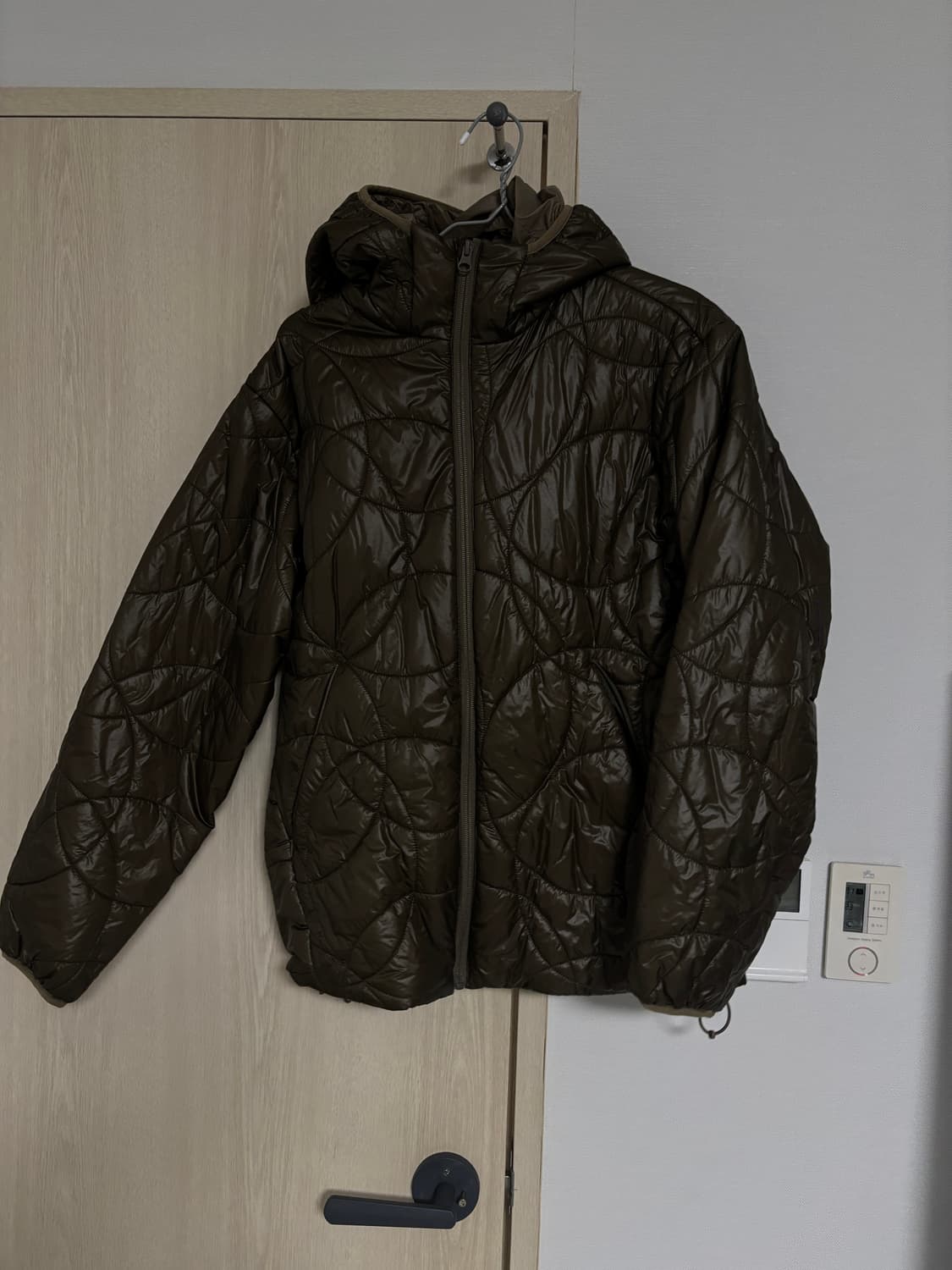 스컬프터 프리마로프트 퀄팅 자켓 브라운 상품이미지1