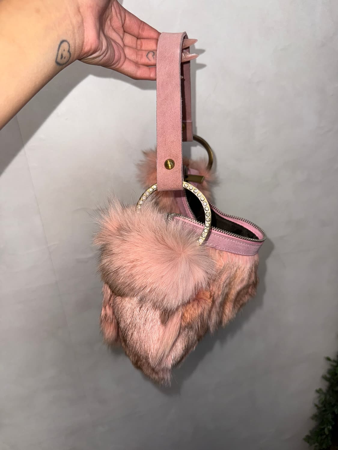 Mixed pink brown fox fur cubic 숄더백 상품이미지3