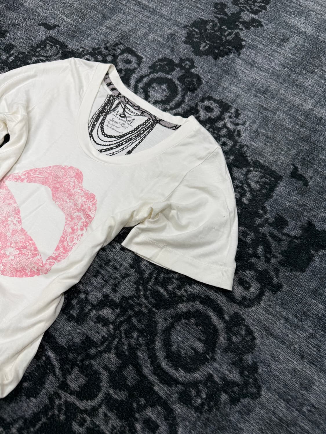 Nora sweet rock lip t shirts 상품이미지3