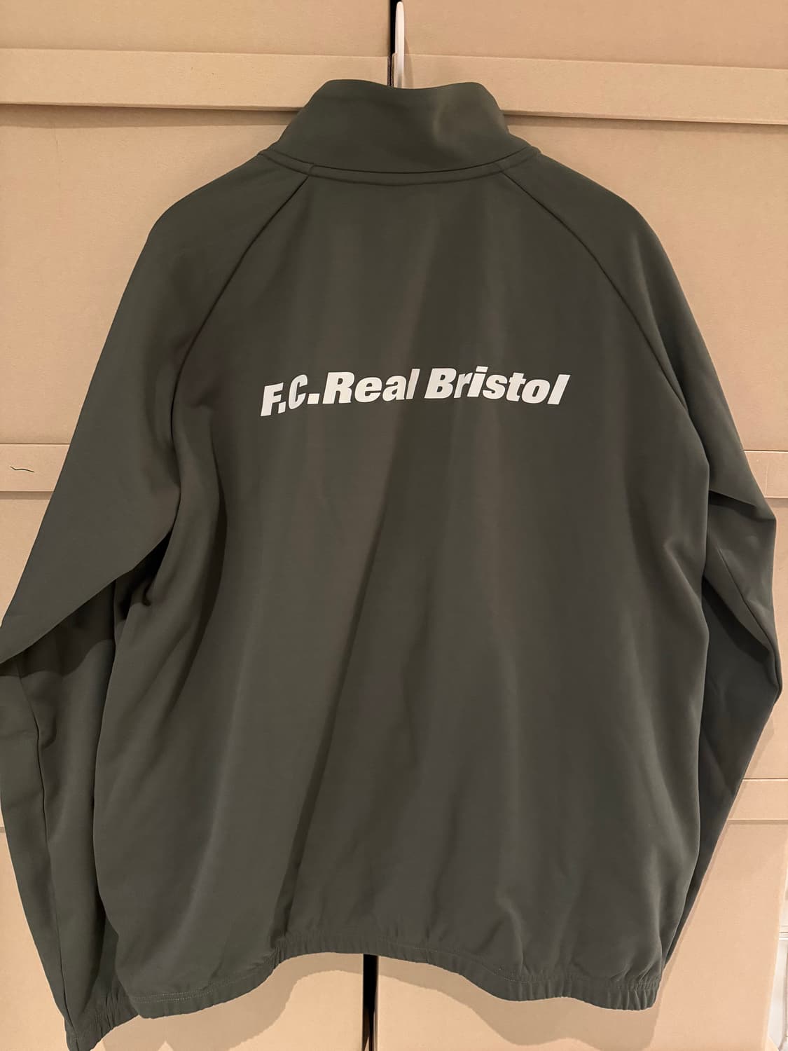 [새상품급-XL] F.C.Real Bristol 트레이닝 트랙 재킷 상품이미지4
