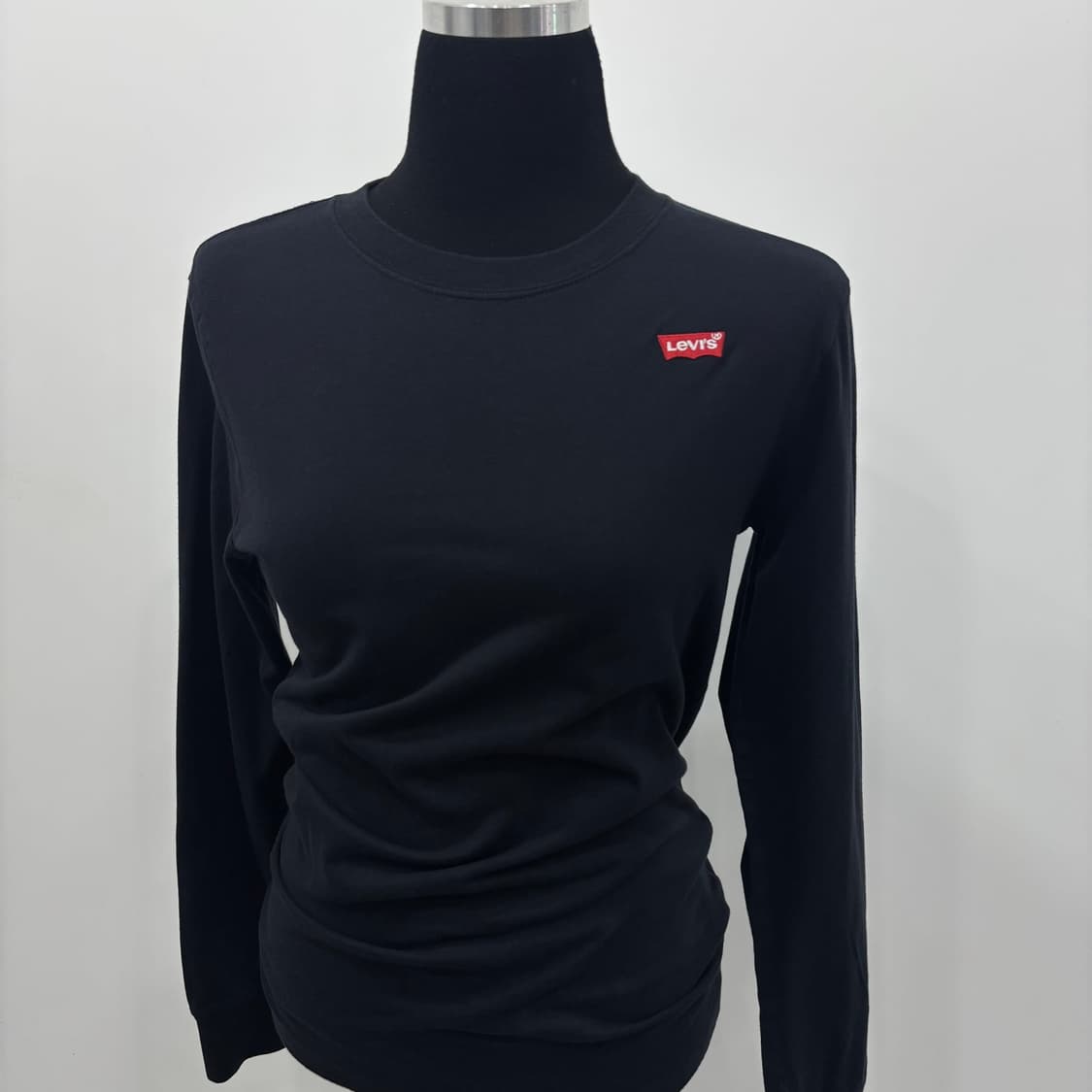 Levi's 여성 롱슬리브 상품이미지1