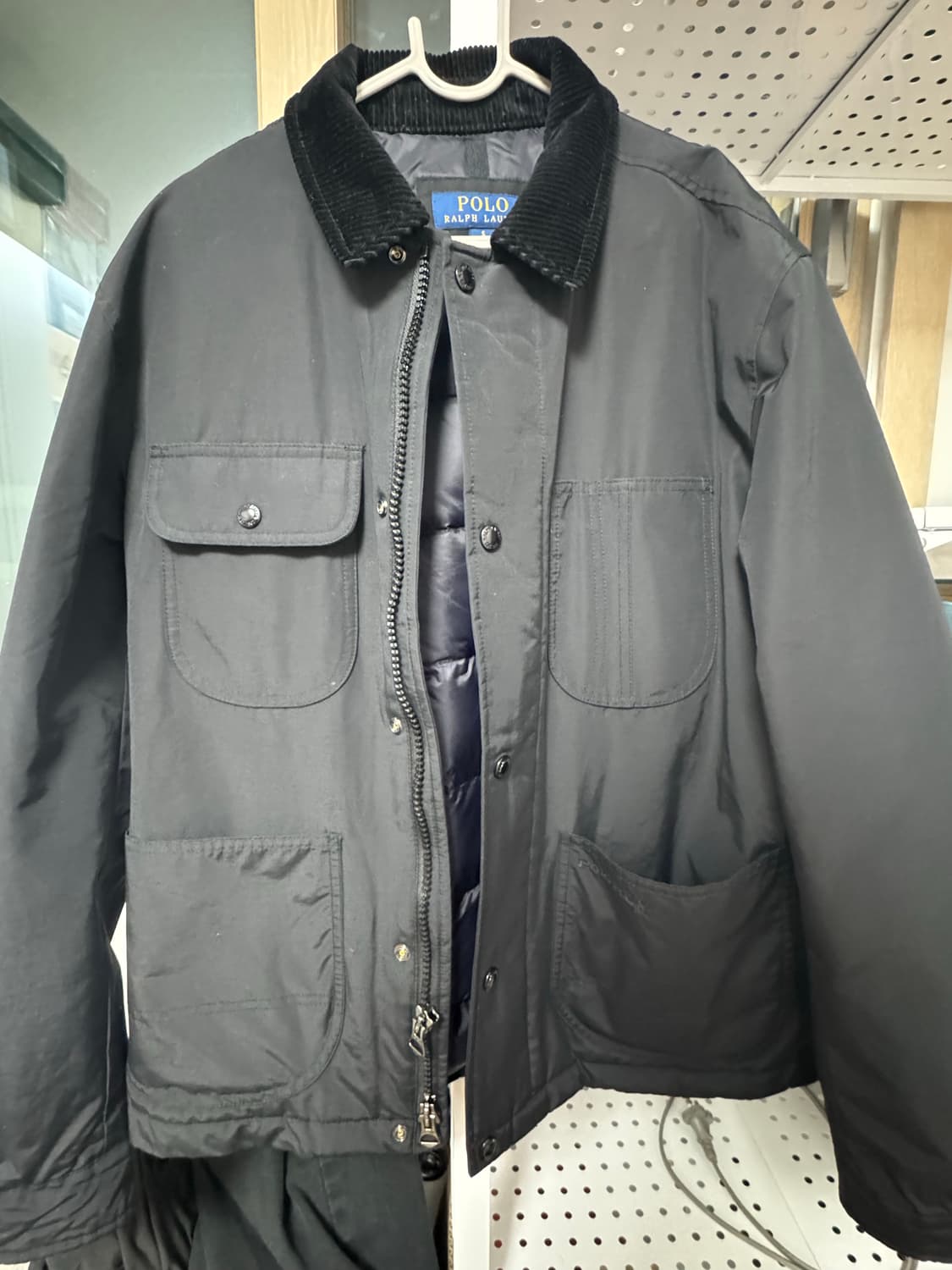 폴로 랄프로렌 엘스던 다운 유틸리티 재킷 블랙 판매합니다 상품이미지2