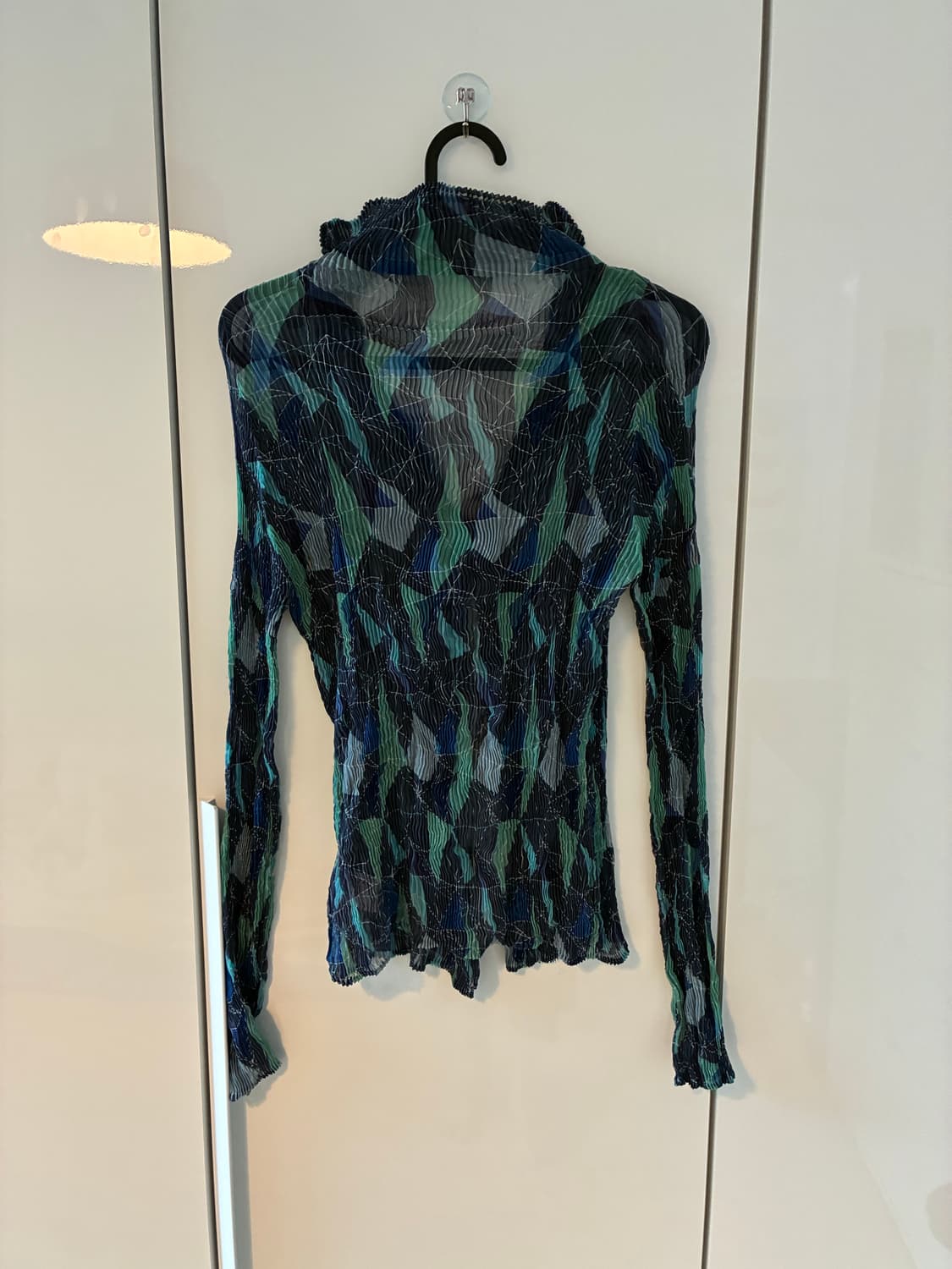 [Issey Miyake] 메인라인 플리츠 가디건 사이즈 3 상품이미지2