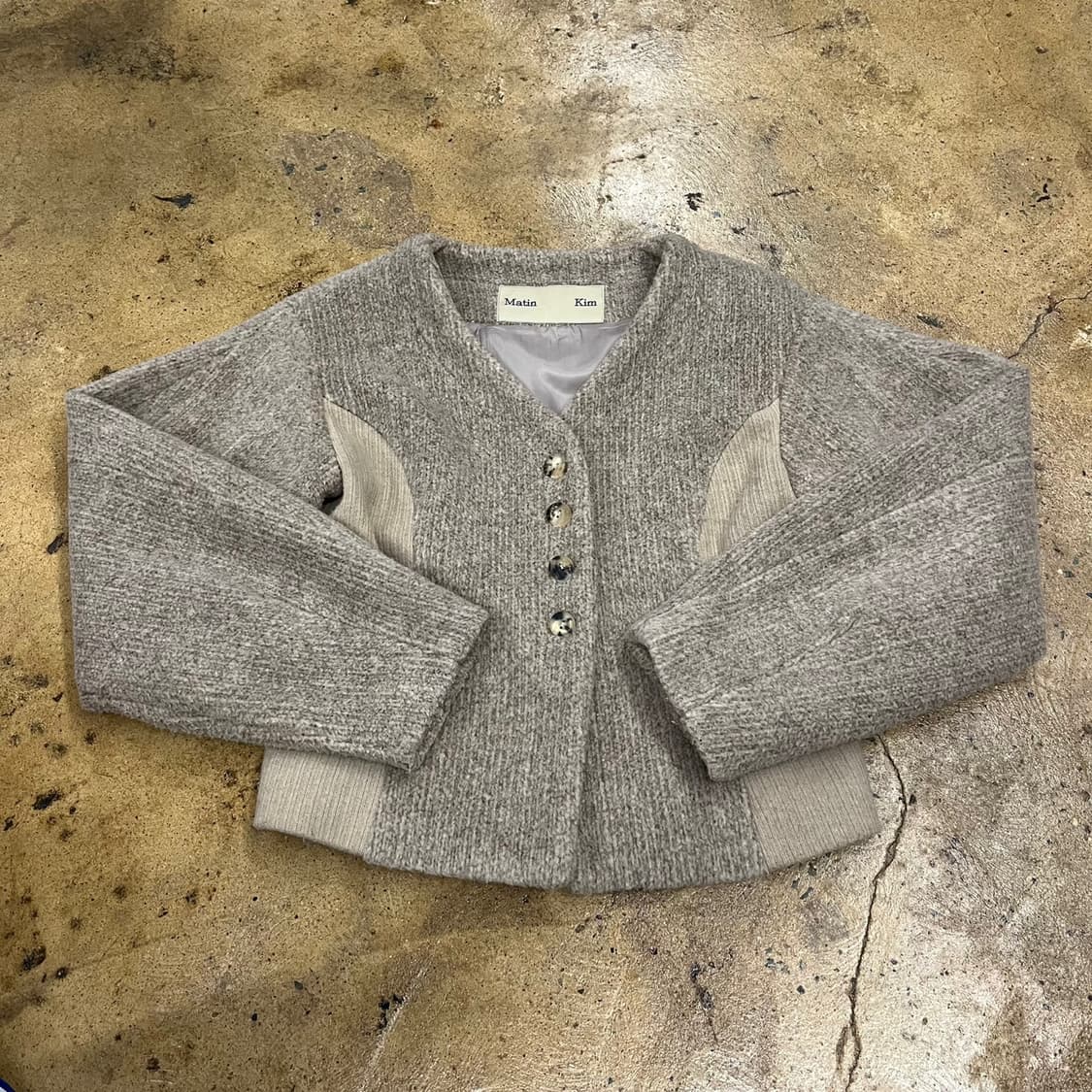 마뗑킴 베이지 볼륨 가디건 자켓  상품이미지2