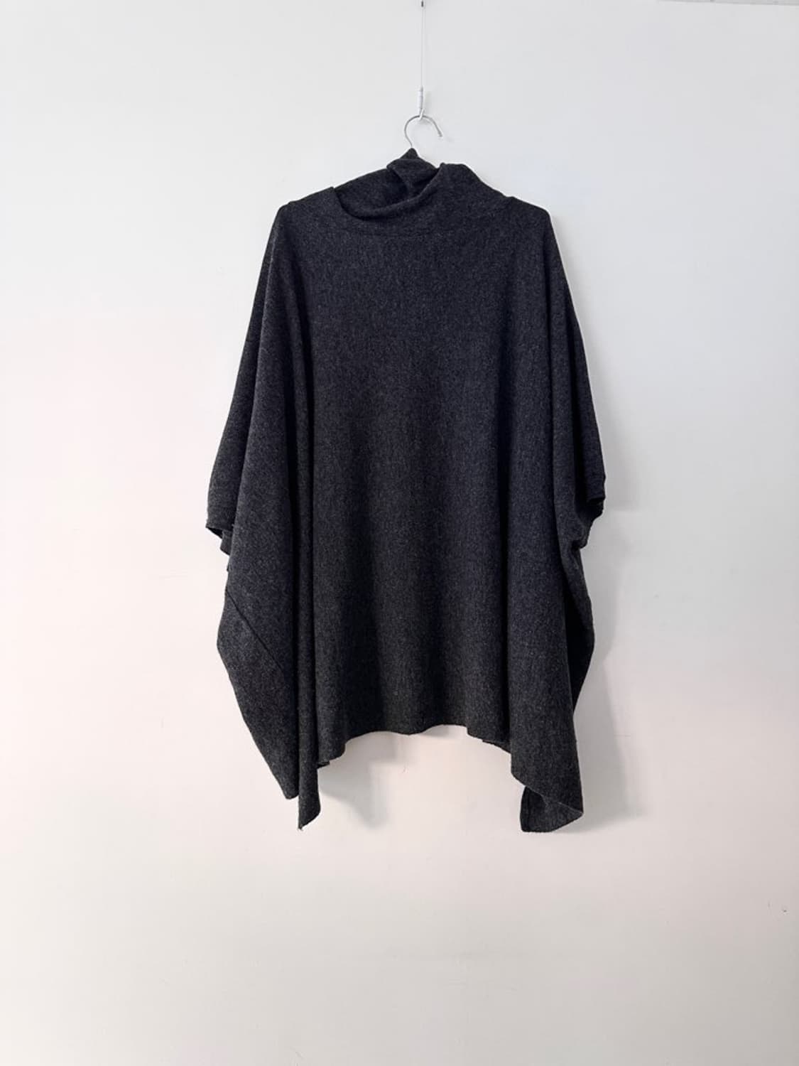 Neck string loose knit / charcoal 상품이미지4