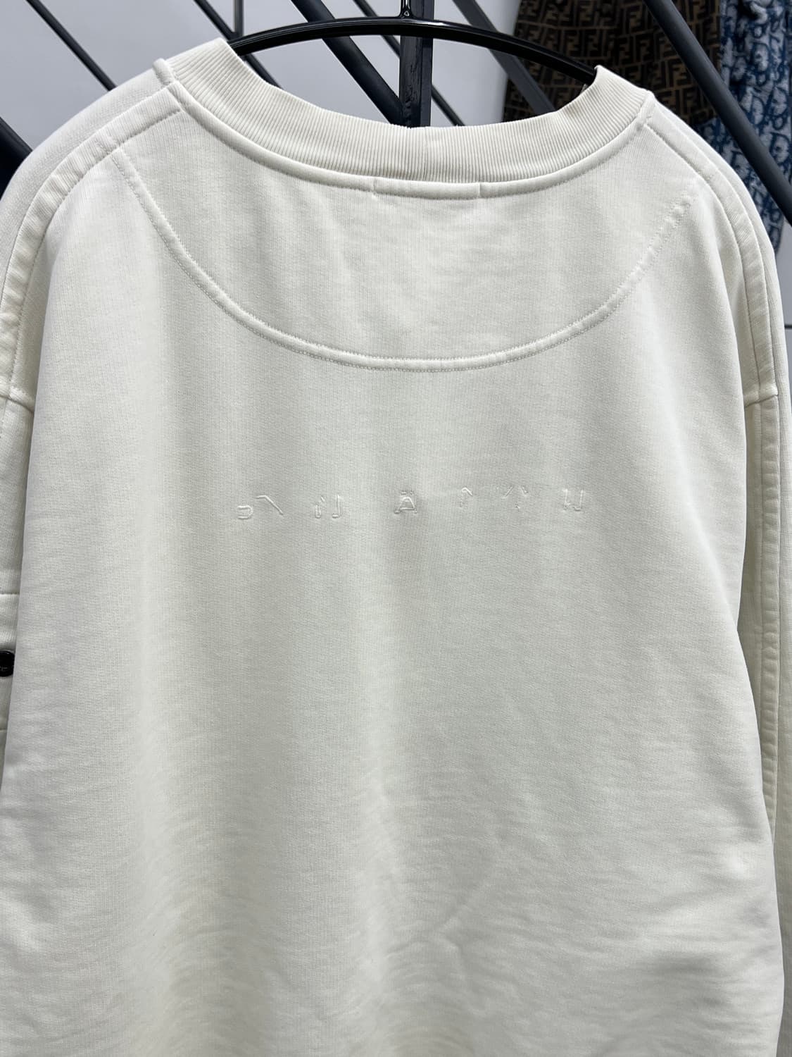 스톤아일랜드 23SS 쉐도우 프로젝트 와펜 맨투맨 상품이미지5