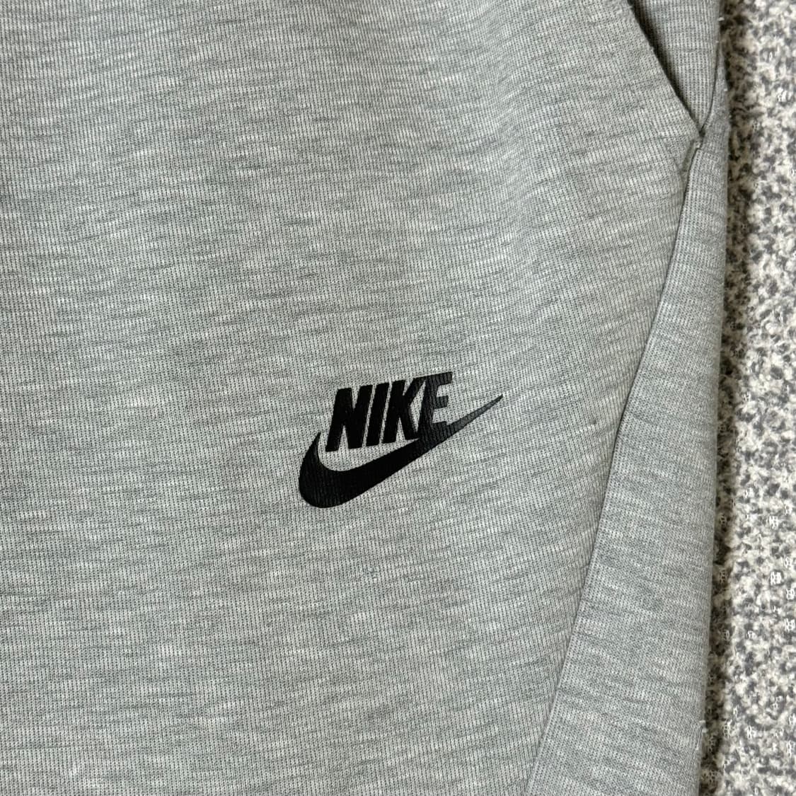 [정가 12만원] 나이키 테크플리스 조거팬츠 M 상품이미지5