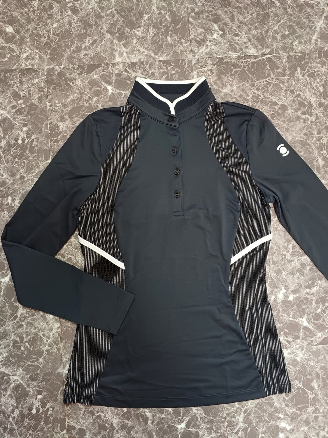 와이드앵글 여성 골프 긴팔 티셔츠 S(새상품)
​ 상품이미지2