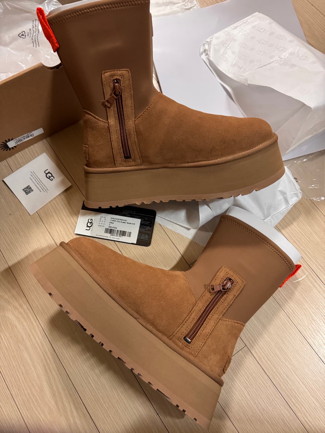 US 7 풀박 새상품 정품 어그 네오프렌 플랫폼 클래식 디퍼 부츠 미니 상품이미지6