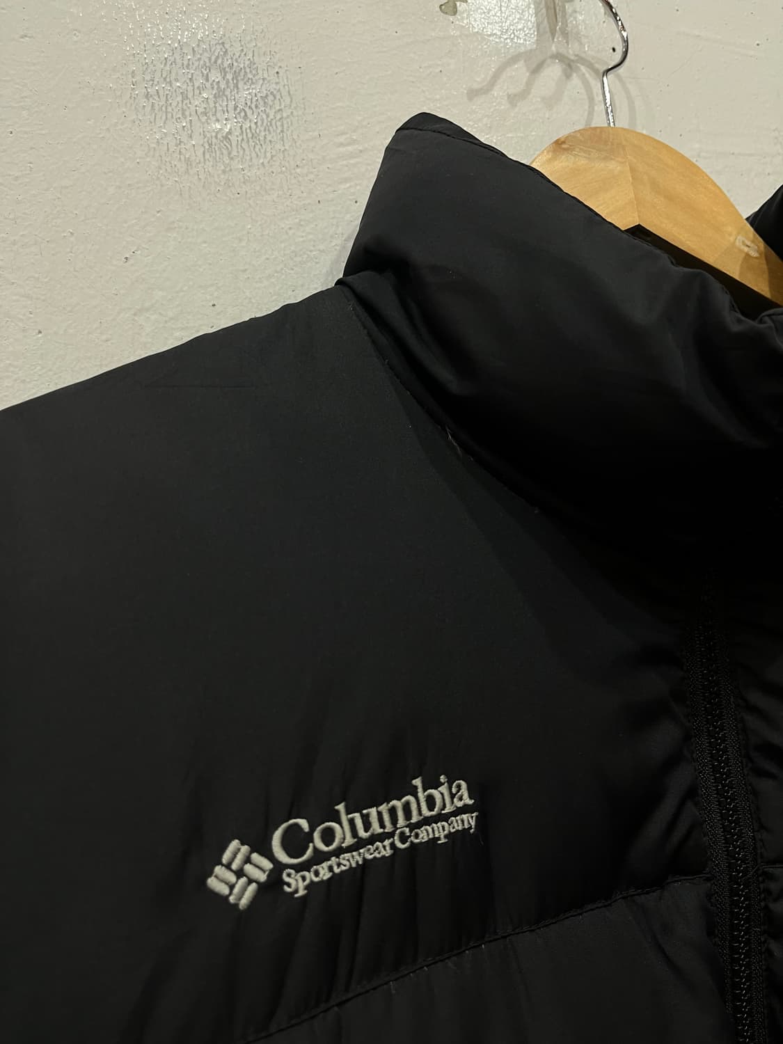 빈티지 COLUMBIA 콜롬비아 다운 패딩 블랙  상품이미지2