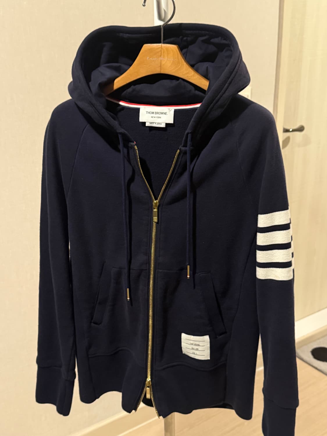 톰브라운 후드집업 24fw 상품이미지1