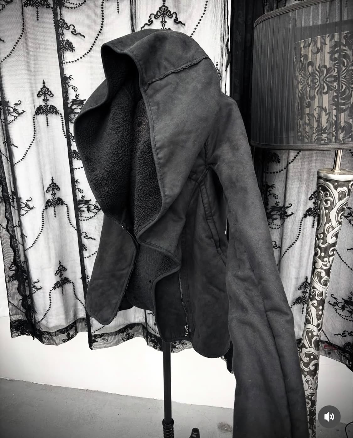 큐빈티지 릭오깔드레이프후드무스탕파우닝와이즈걸오츠빈티지 상품이미지1