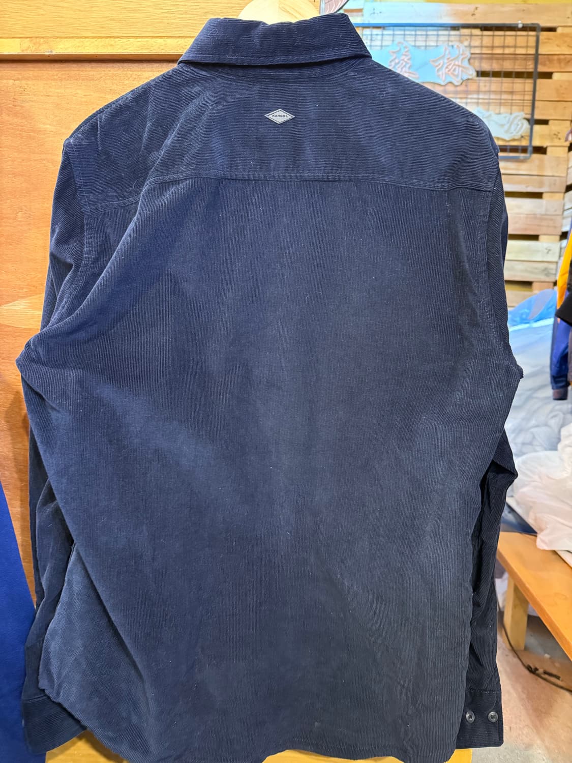 캉골 블랙 코듀로이 포켓 셔츠 상품이미지4