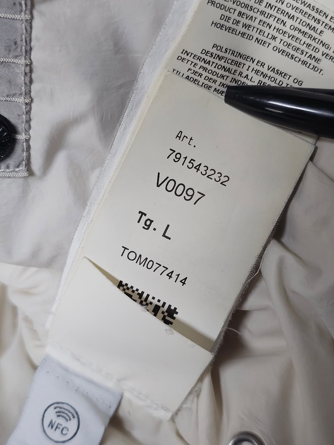 스톤아일랜드 마이크로 립스탁 나일론 메탈 다운 자켓 상품이미지10