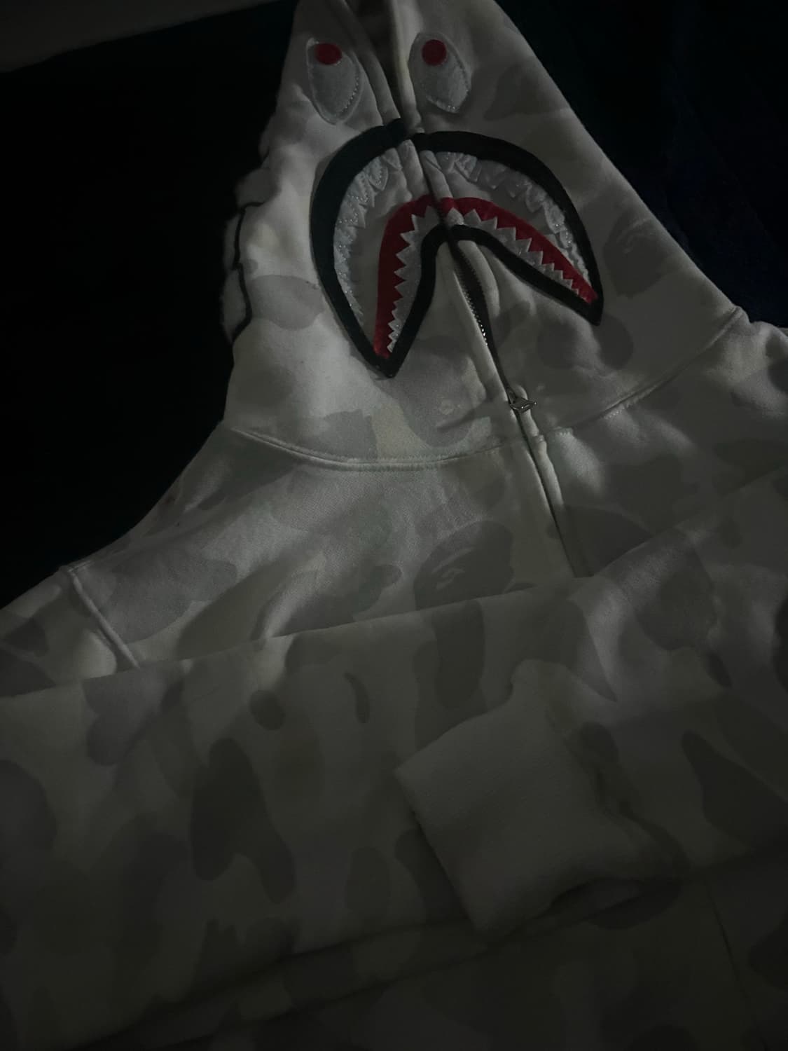 베이프 샤크 후드집업 상품이미지1