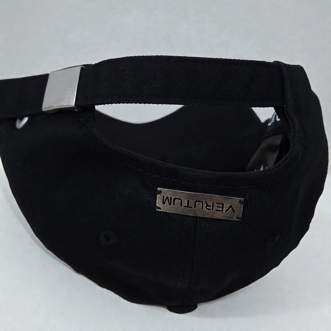 VERUTUM 베루툼 실버에디션 블랙 볼캡 프리사이즈 상품이미지3