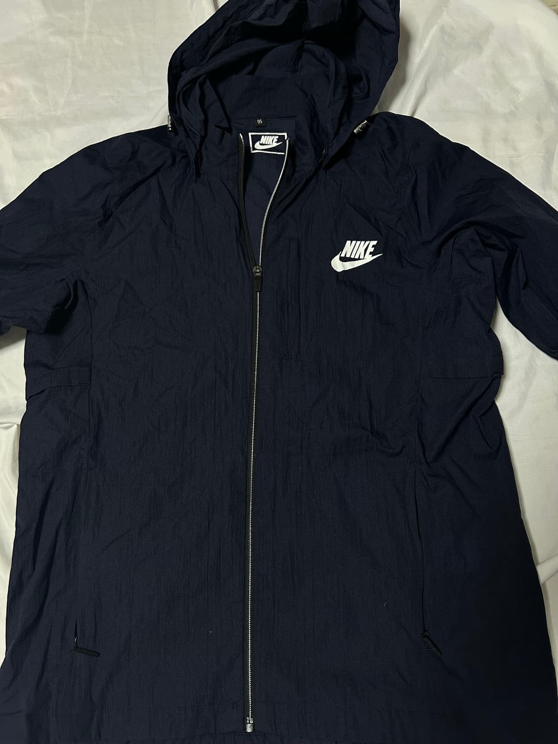 나이키 바람막디 상품이미지1