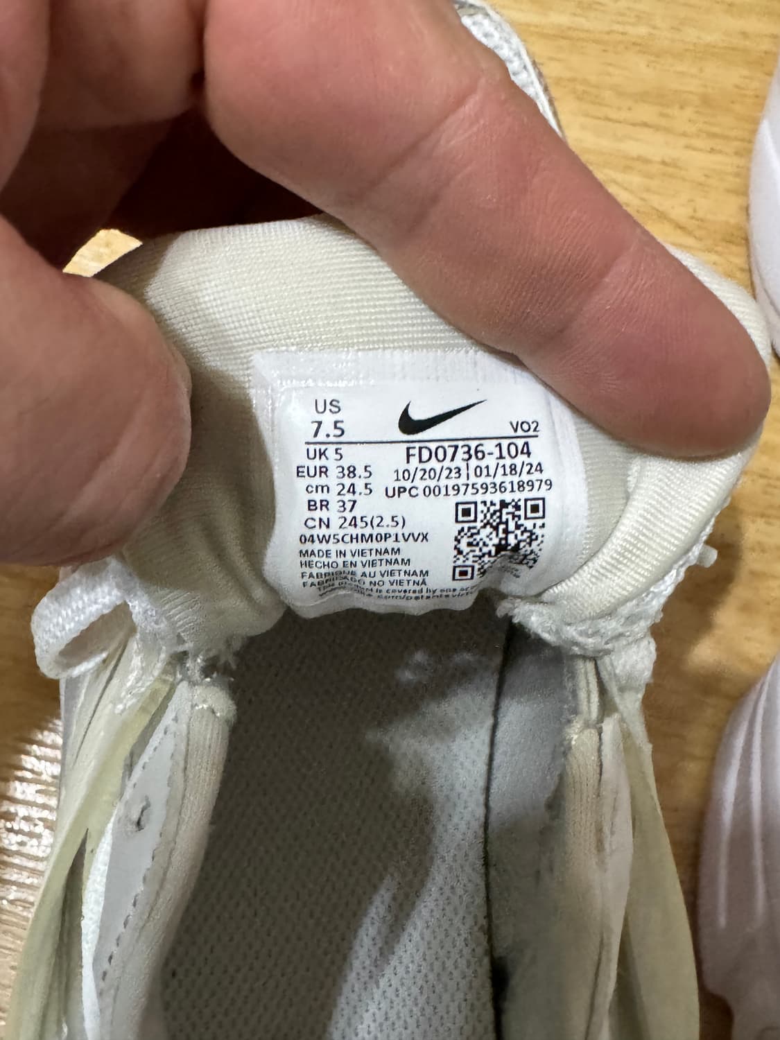 나이키 V2K 테크노 흰/실버 245mm 상품이미지9