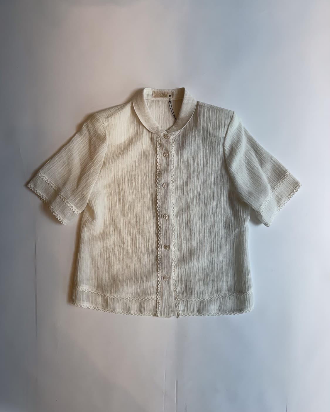 Pintuck Lace Blouse 상품이미지1