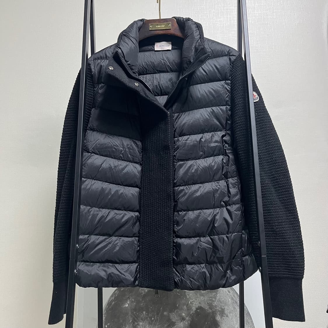 정품 L) 몽클레어 트리콧 블랙 니트패딩 상품이미지1