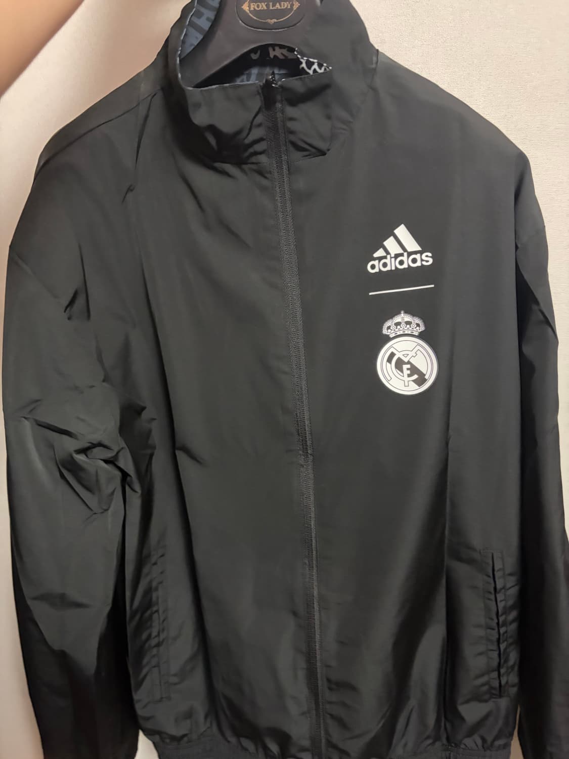 아디다스 레알마드리드 오리엔탈 리버서블 윈드브레이커 상품이미지3