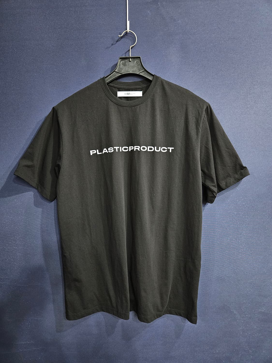 플라스틱 프로덕트 프린팅 블랙 남성 오버핏 95~100 반팔티  상품이미지1