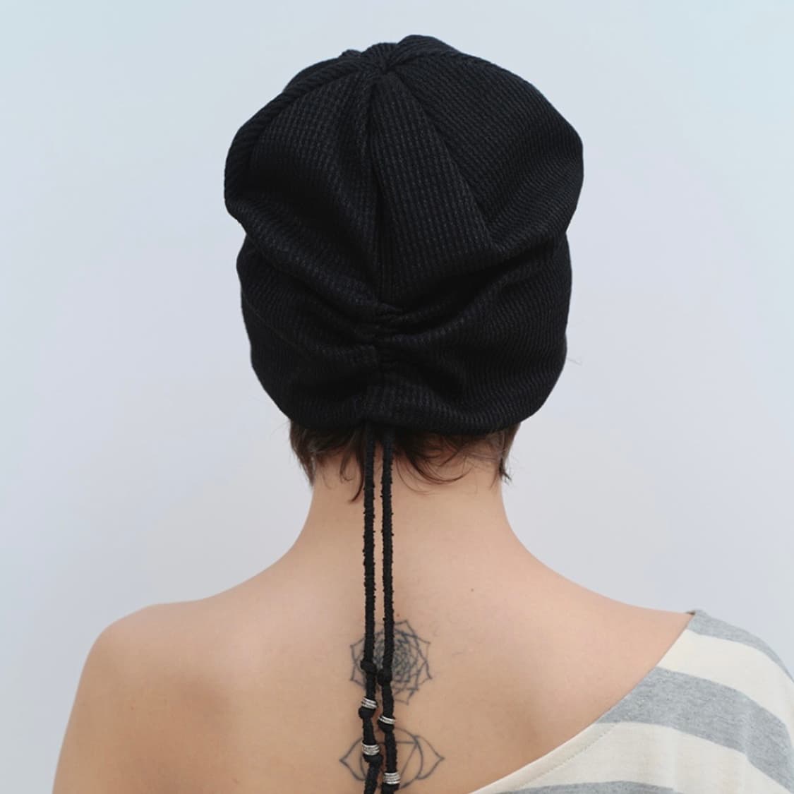 밀로 우먼 - 와플 스트링 비니 (블랙) 상품이미지3