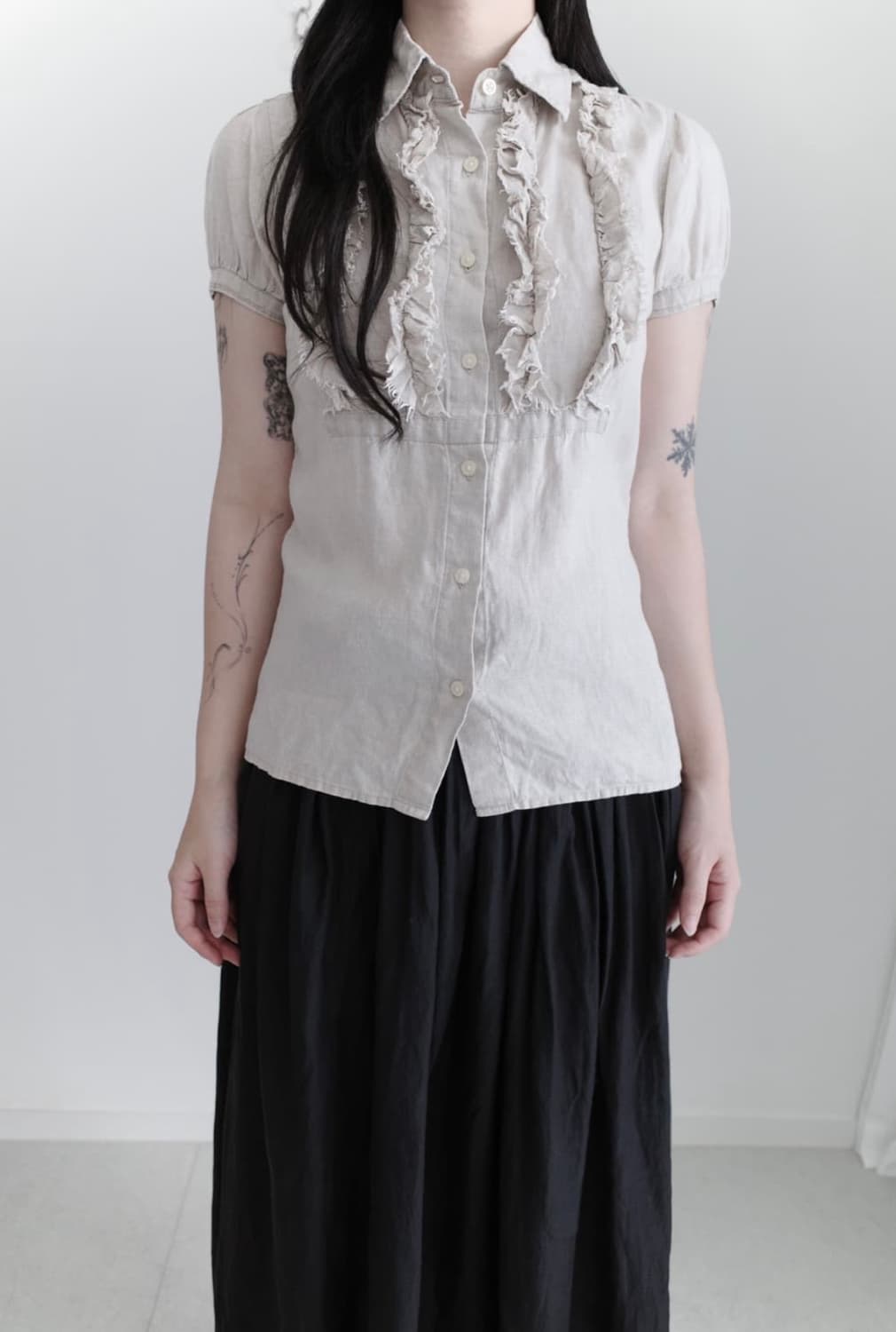 갭 데미지 프릴 하프 블라우스 상품이미지3