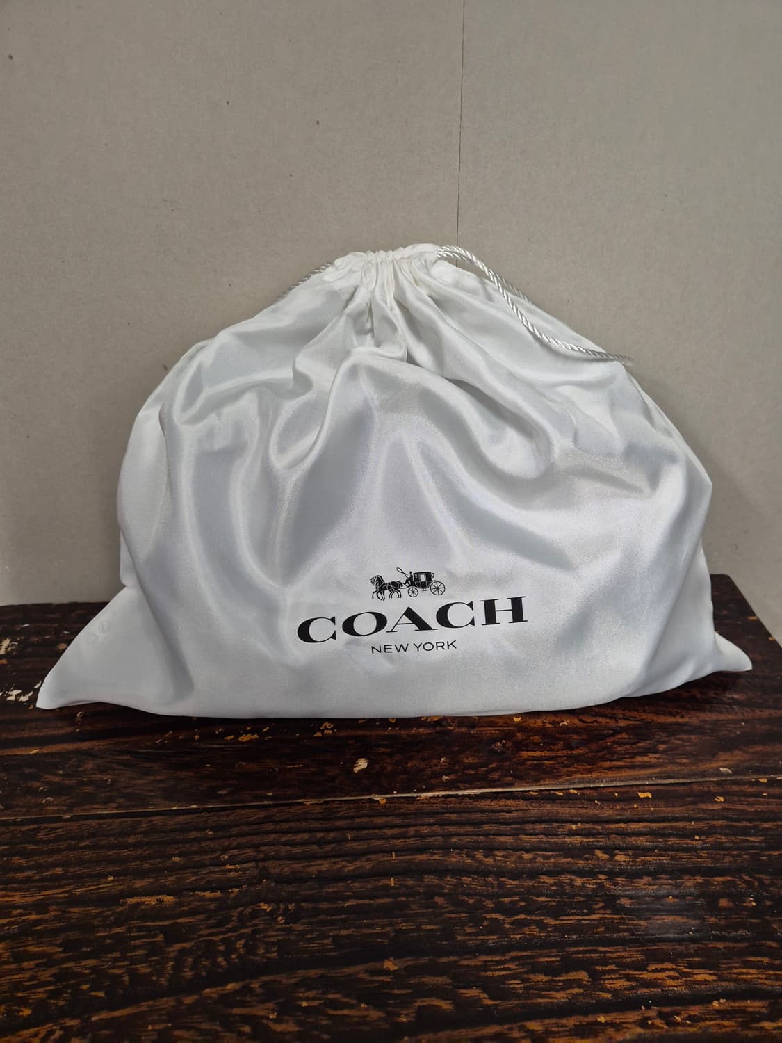 Coach 코치 차터 플랩 크로스바디 24 상품이미지3