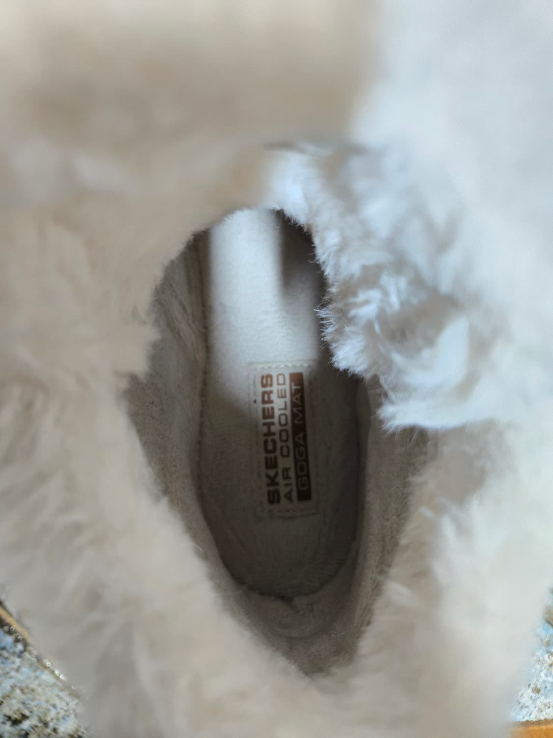 스케쳐스 온더고조이 스웨이드 퍼 부츠 브라운225 상품이미지7