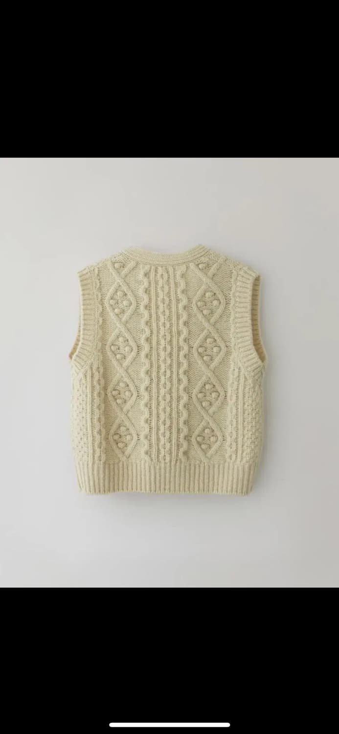 낫띵리튼 컨츄리 케이블 니트 조끼 상품이미지3