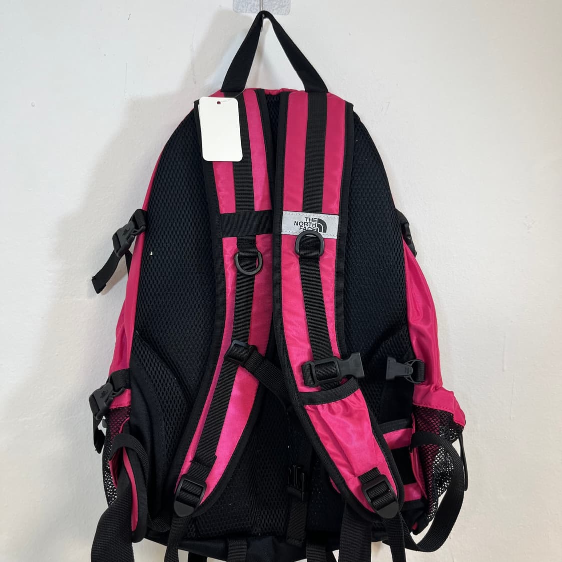 The North Face hot shot pink backpack 상품이미지6