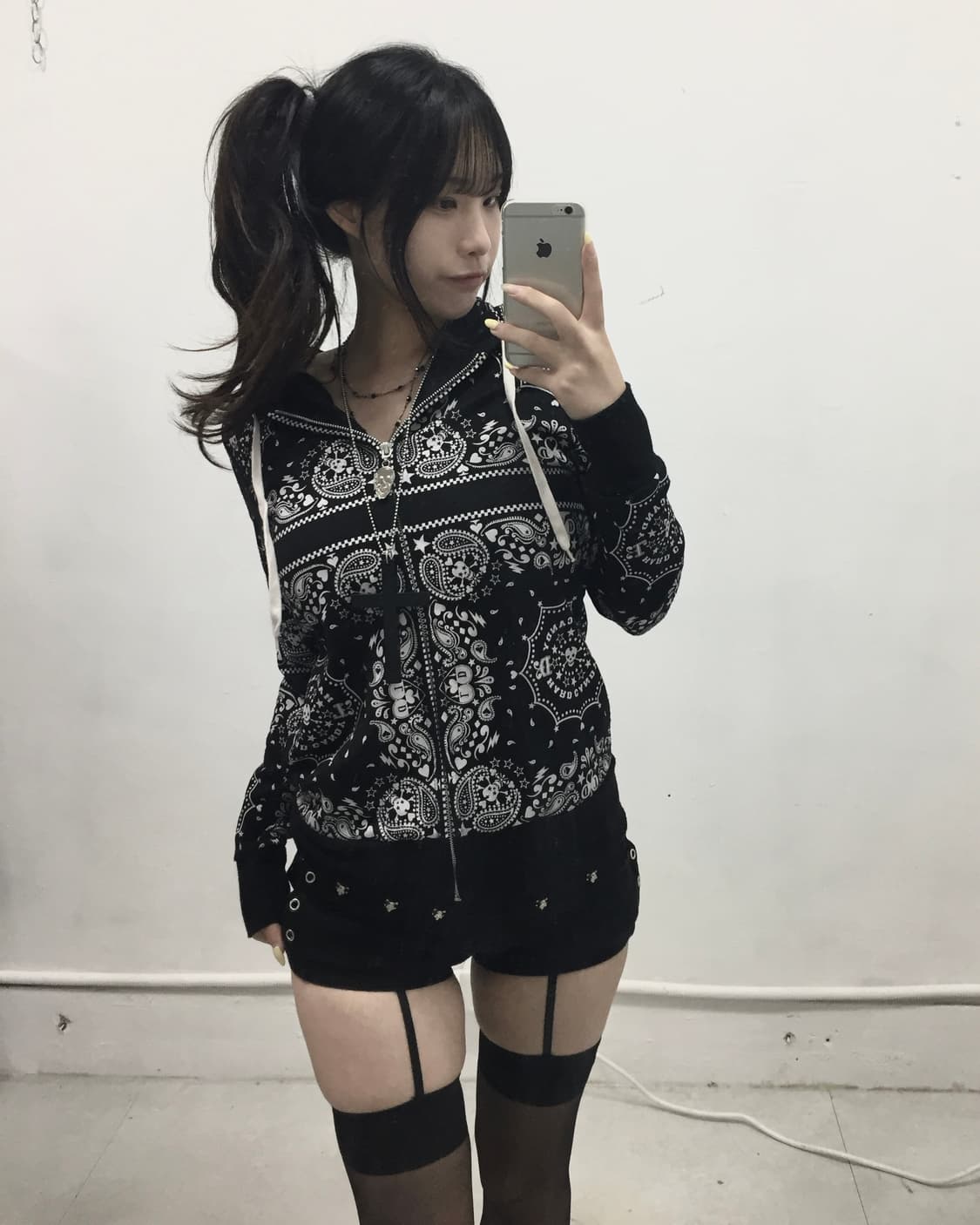 [LIZ LISA DOLL] 리즈리사돌 스컬 페이즐리 패턴 후드집업 상품이미지1