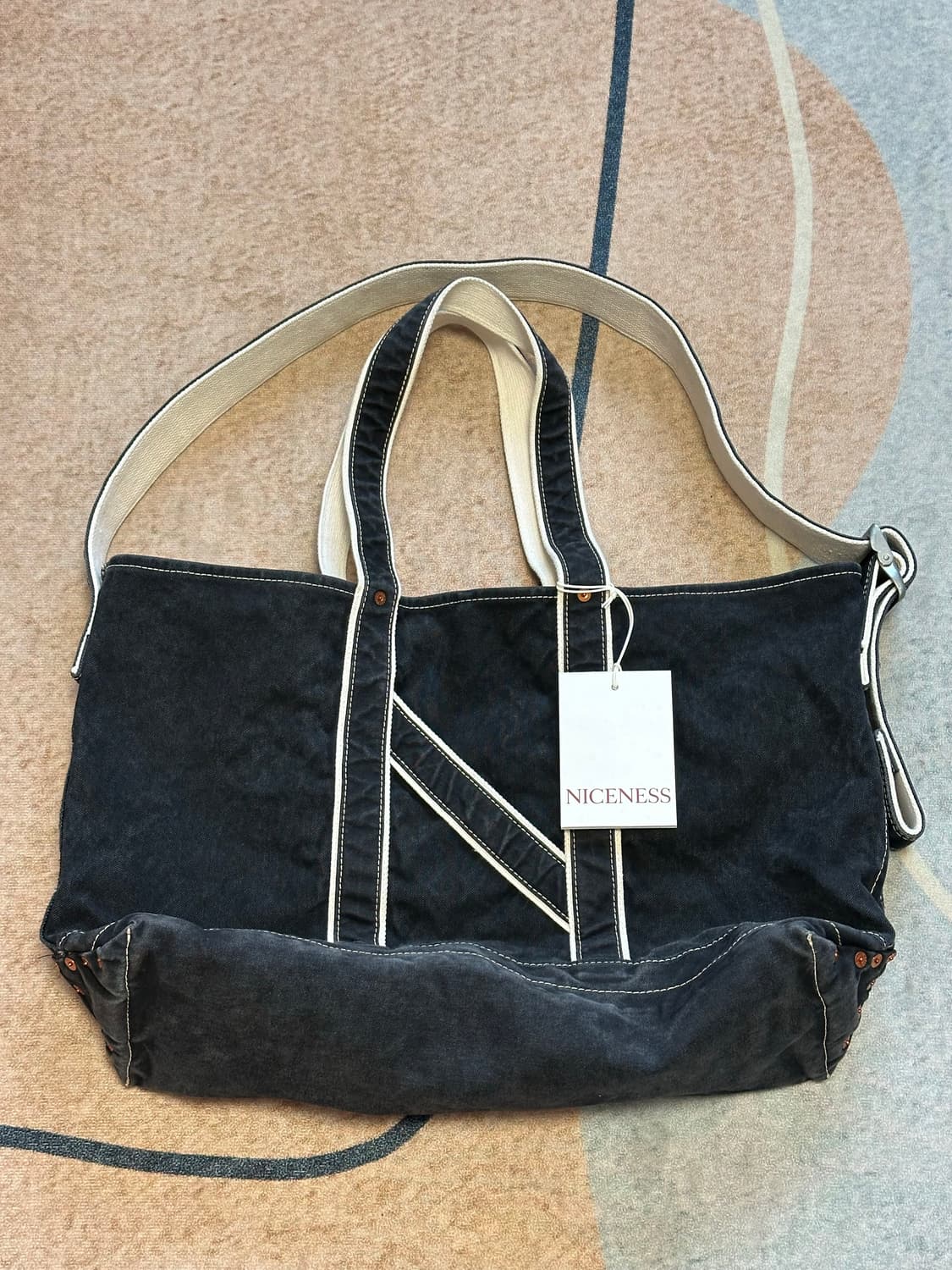 나이스네스(NICENESS)  L.lesh  숄더 토트백 블랙 상품이미지2