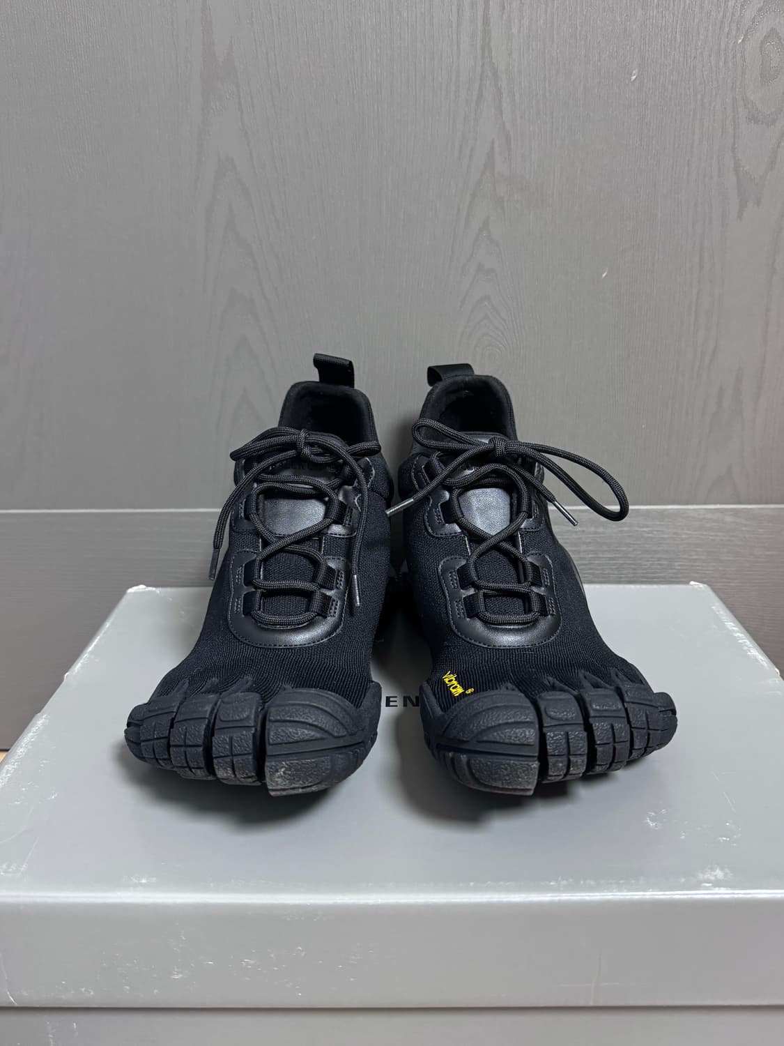 [41] 발렌시아가 파이브 핑거스 스니커즈 상품이미지6